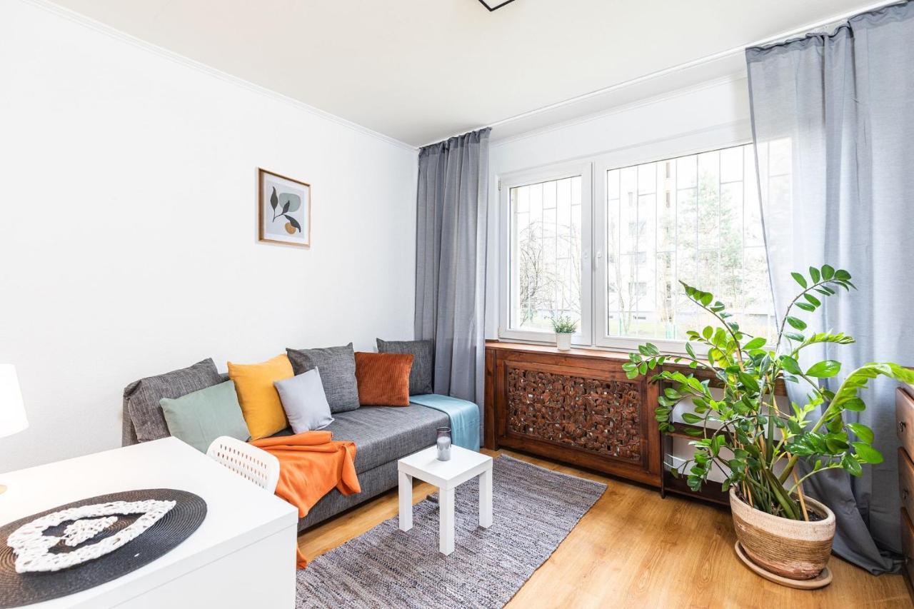 Room, Pirenejska 20 Cozy Rooms Warszawa Exteriör bild